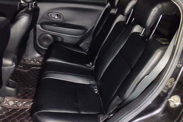 Used Honda Vezel 2015 1.5L CVT two-wheel drive Comfort trim Left Rear Seat