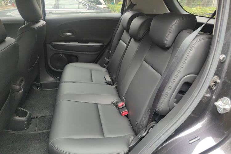 Used Honda Vezel 2015 1.5L CVT two-wheel drive Comfort trim Left Rear Seat