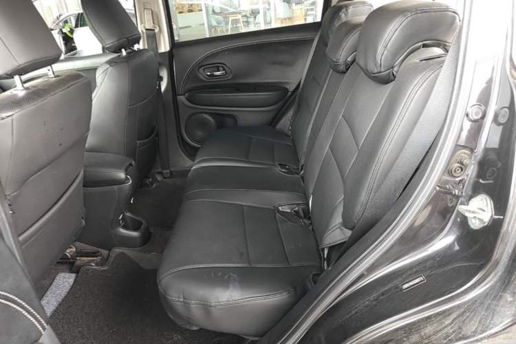 Used Honda Vezel 2015 1.5L CVT two-wheel drive Comfort trim Left Rear Seat