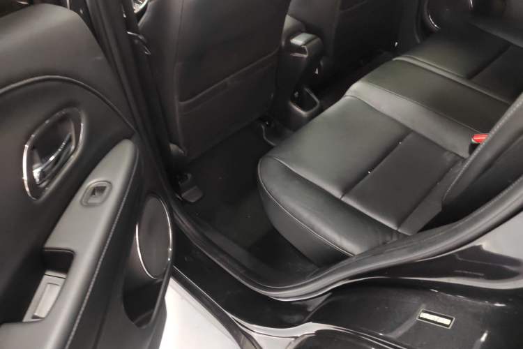 Used Honda Vezel 2015 1.8L CVT Four-Wheel Drive Flagship Model Left Rear Seat