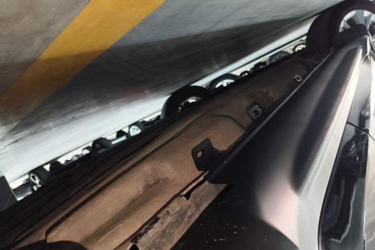 Used Honda Vezel 2015 1.5L CVT two-wheel drive Comfort trim Left Side Sill