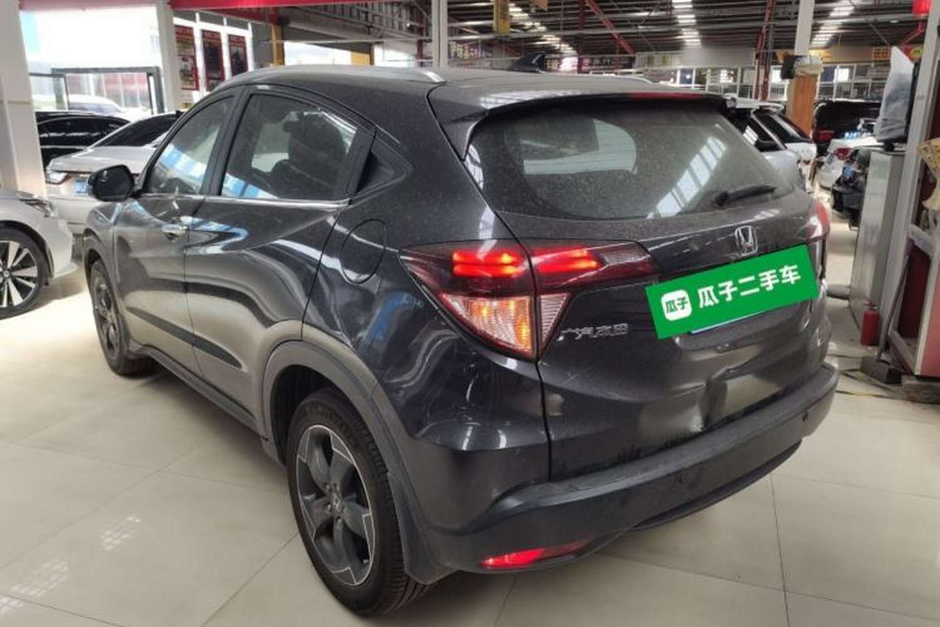 Used Honda Vezel 2015 1.8L CVT 2WD Luxury Model Rear Left 45 Deg