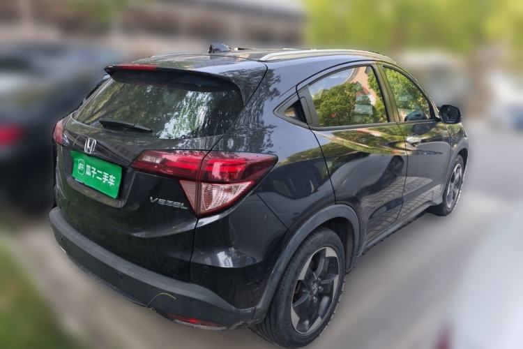 Used Honda Vezel 2015 1.8L CVT 2WD Luxury Model Rear Right 45 Deg