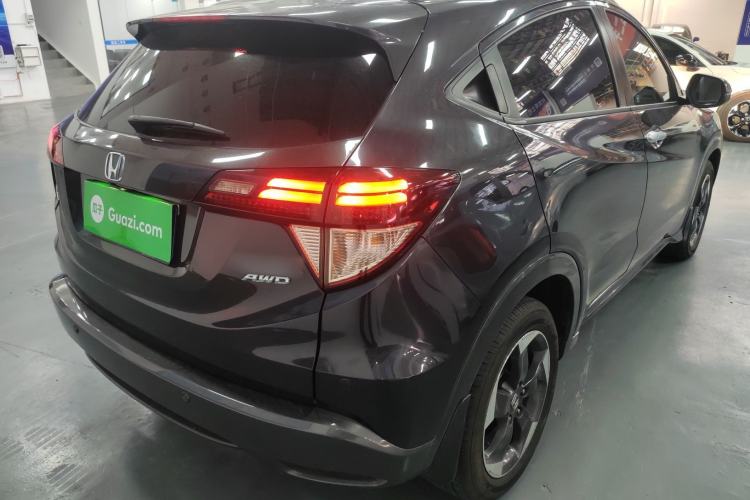 Used Honda Vezel 2015 1.8L CVT Four-Wheel Drive Flagship Model Rear Right 45 Deg