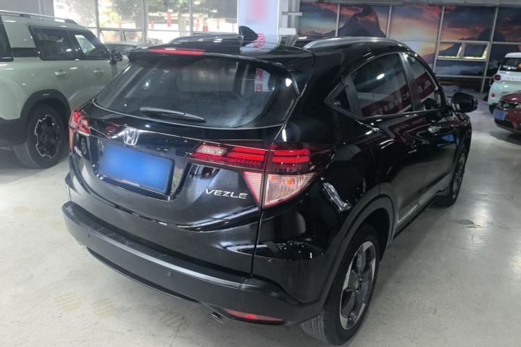 Used Honda Vezel 2015 1.8L CVT 2WD Luxury Model Rear Right 45 Deg