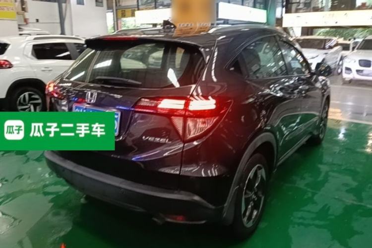 Used Honda Vezel 2015 1.8L CVT 2WD Luxury Model Rear Right 45 Deg