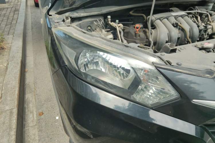 Used Honda Vezel 2015 1.5L CVT two-wheel drive Comfort trim Right Front Headlight