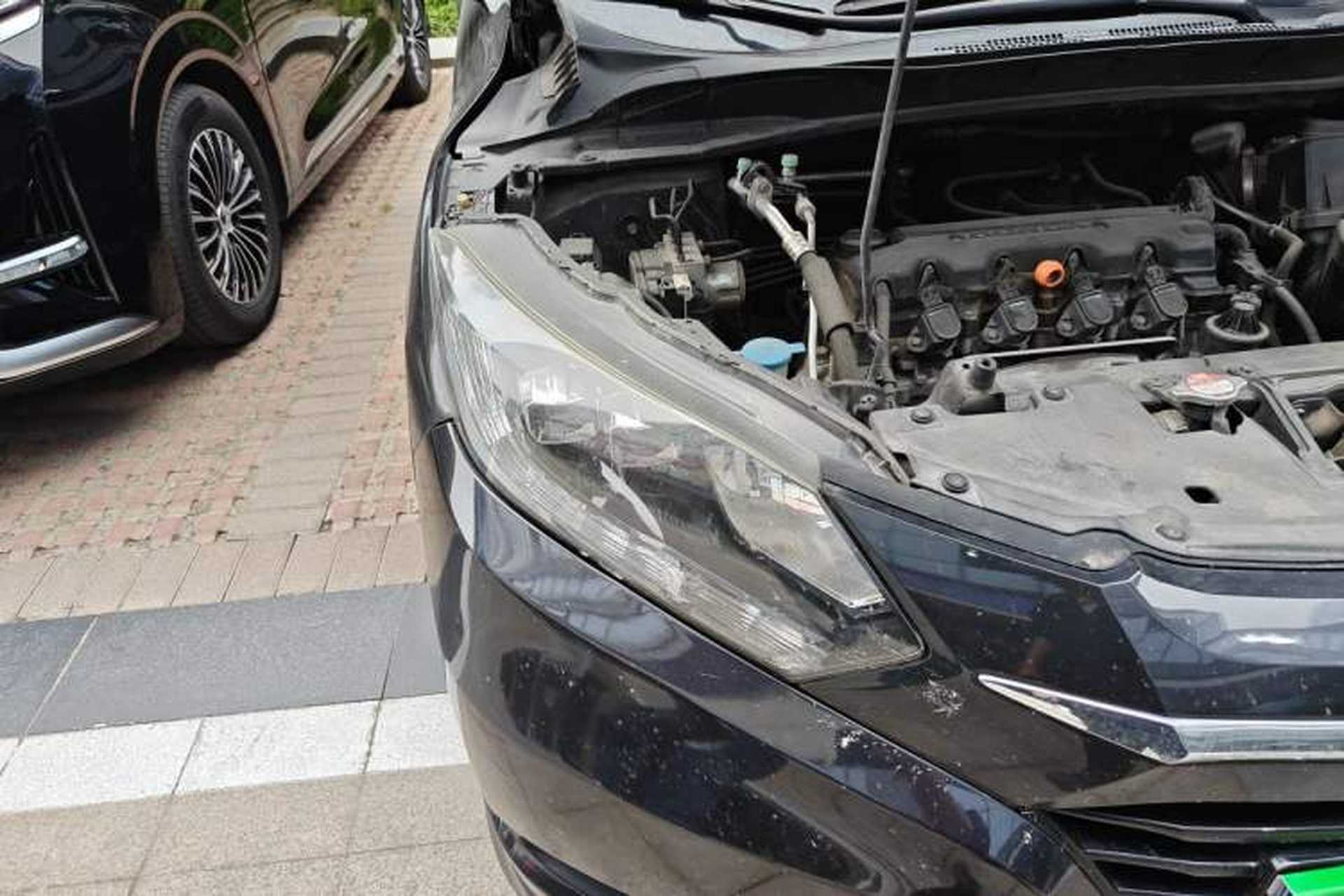 Used Honda Vezel 2015 1.8L CVT 2WD Luxury Model Right Front Headlight