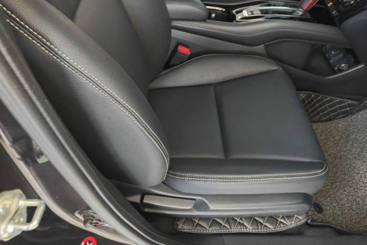 Used Honda Vezel 2015 1.5L CVT two-wheel drive Comfort trim Right Front Seat
