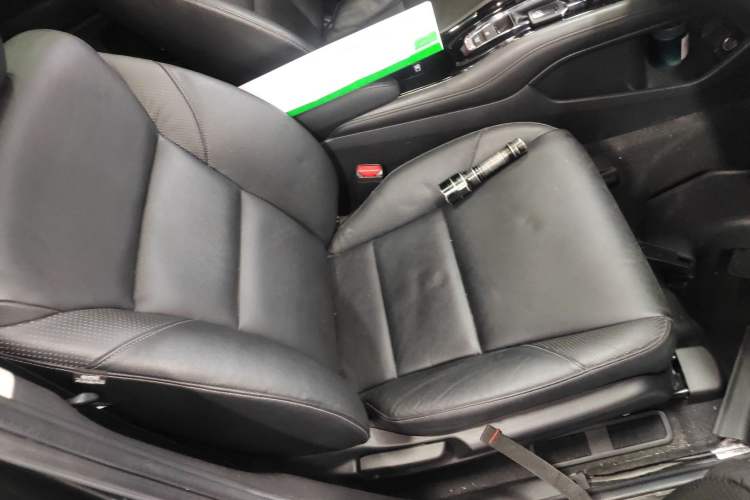 Used Honda Vezel 2015 1.8L CVT Four-Wheel Drive Flagship Model Right Front Seat