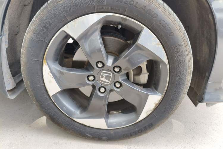 Used Honda Vezel 2015 1.8L CVT Four-Wheel Drive Flagship Model Right Front Wheel Hub