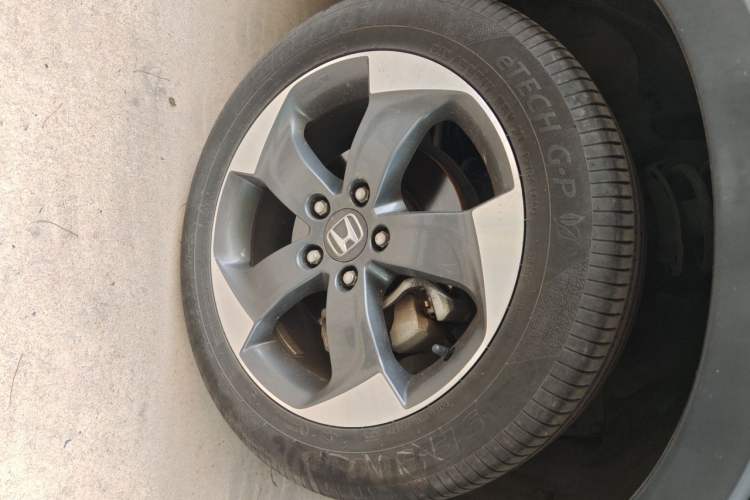 Used Honda Vezel 2015 1.8L CVT 2WD Luxury Model Right Front Wheel Hub