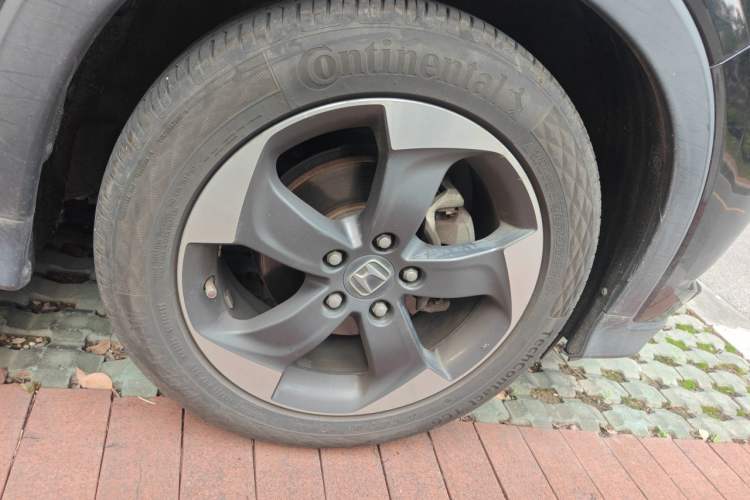 Used Honda Vezel 2015 1.8L CVT 2WD Luxury Model Right Front Wheel Hub