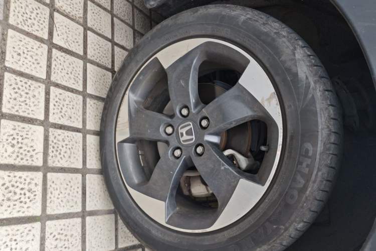 Used Honda Vezel 2015 1.8L CVT 2WD Luxury Model Right Front Wheel Hub