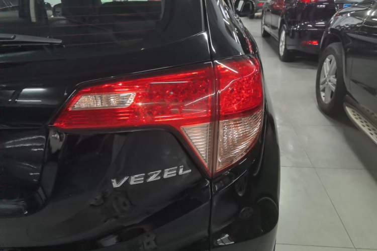 Used Honda Vezel 2015 1.5L manual two-wheel drive Comfort trim level Right Rear Taillight