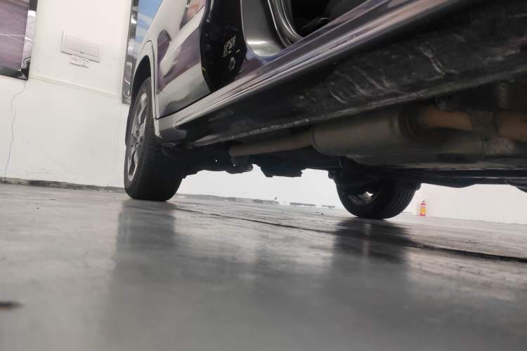 Used Honda Vezel 2015 1.8L CVT Four-Wheel Drive Flagship Model Right Side Sill