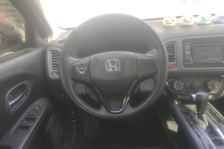 Used Honda Vezel 2015 1.5L CVT two-wheel drive Comfort trim Steering Wheel