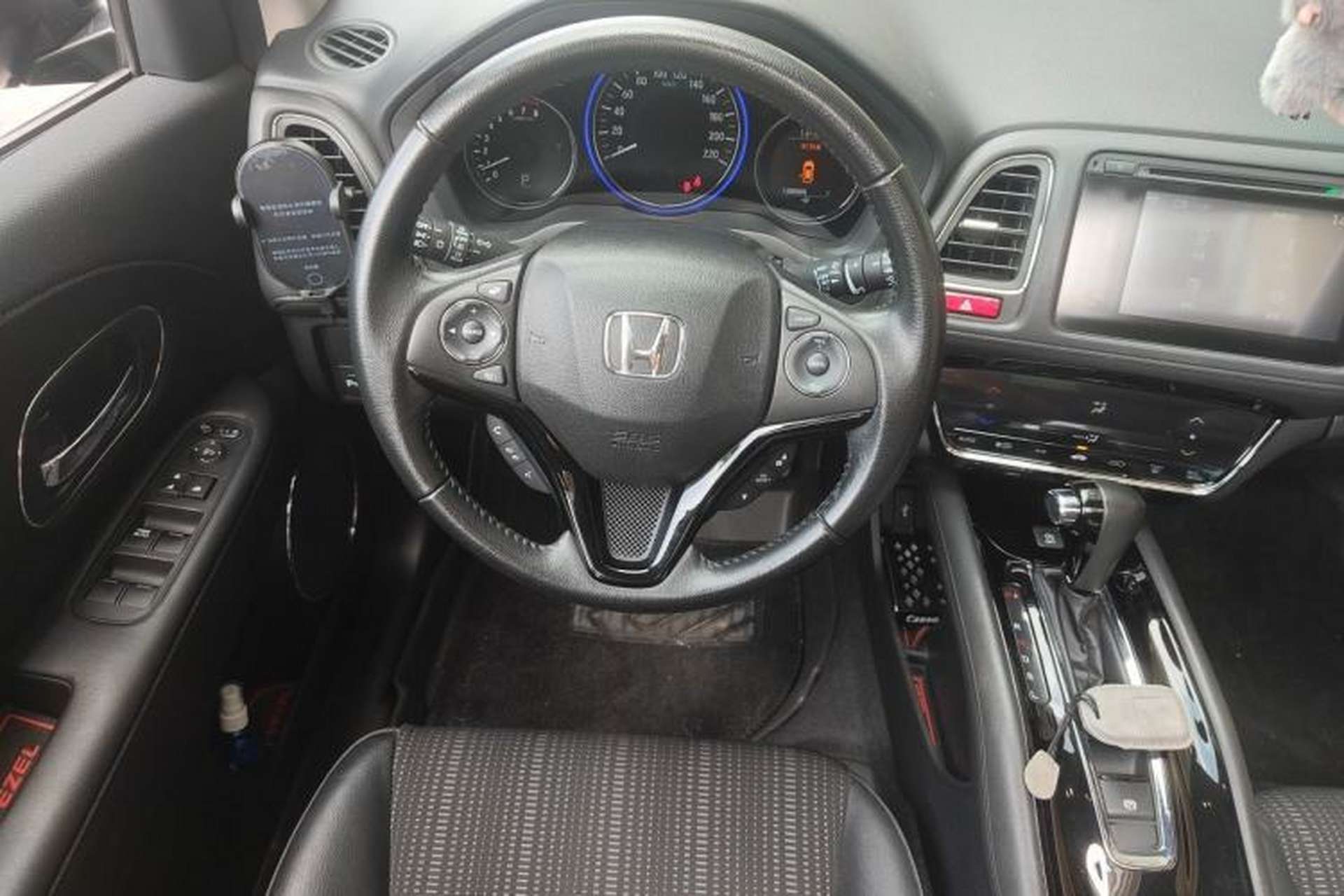 Used Honda Vezel 2015 1.8L CVT 2WD Luxury Model Steering Wheel