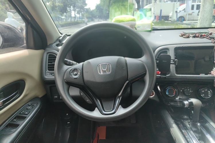 Used Honda Vezel 2015 1.8L CVT 2WD Elite Model Steering Wheel