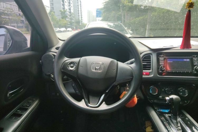 Used Honda Vezel 2015 1.5L CVT two-wheel drive Comfort trim Steering Wheel