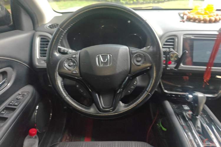 Used Honda Vezel 2015 1.8L CVT 2WD Luxury Model Steering Wheel