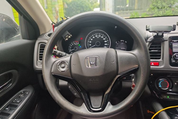 Used Honda Vezel 2015 1.8L CVT 2WD Elite Model Steering Wheel