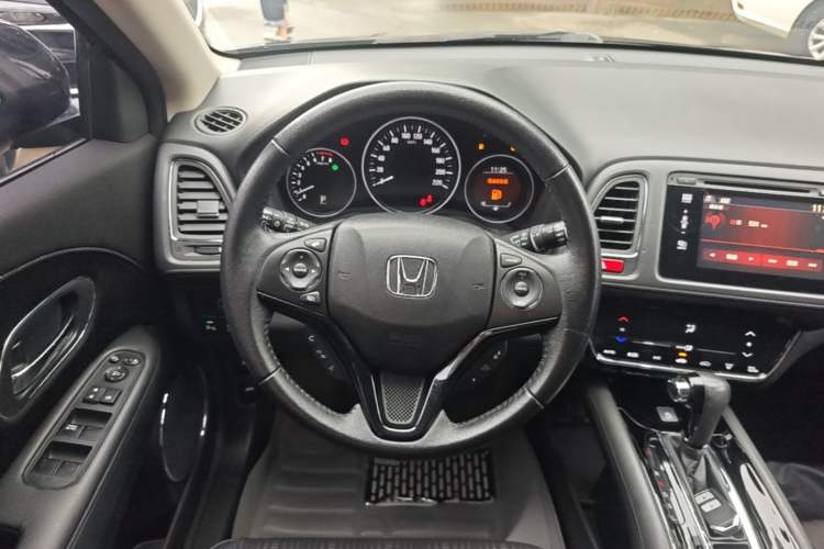 Used Honda Vezel 2015 1.8L CVT 2WD Luxury Model Steering Wheel