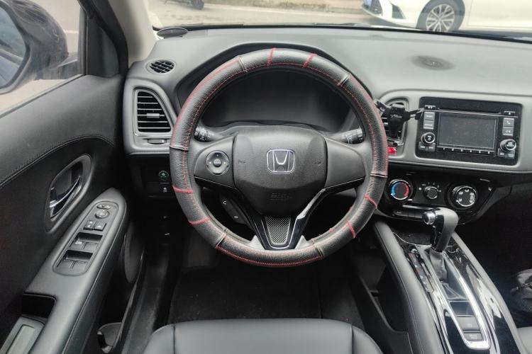 Used Honda Vezel 2015 1.5L CVT two-wheel drive Comfort trim Steering Wheel