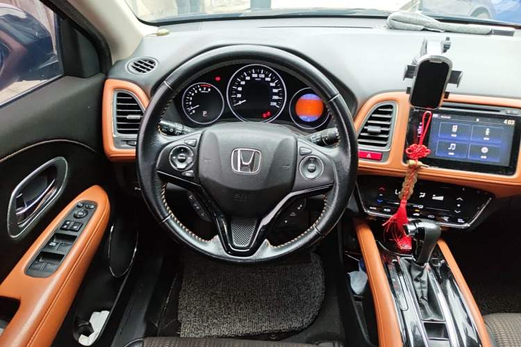 Used Honda Vezel 2015 1.8L CVT 2WD Luxury Model Steering Wheel