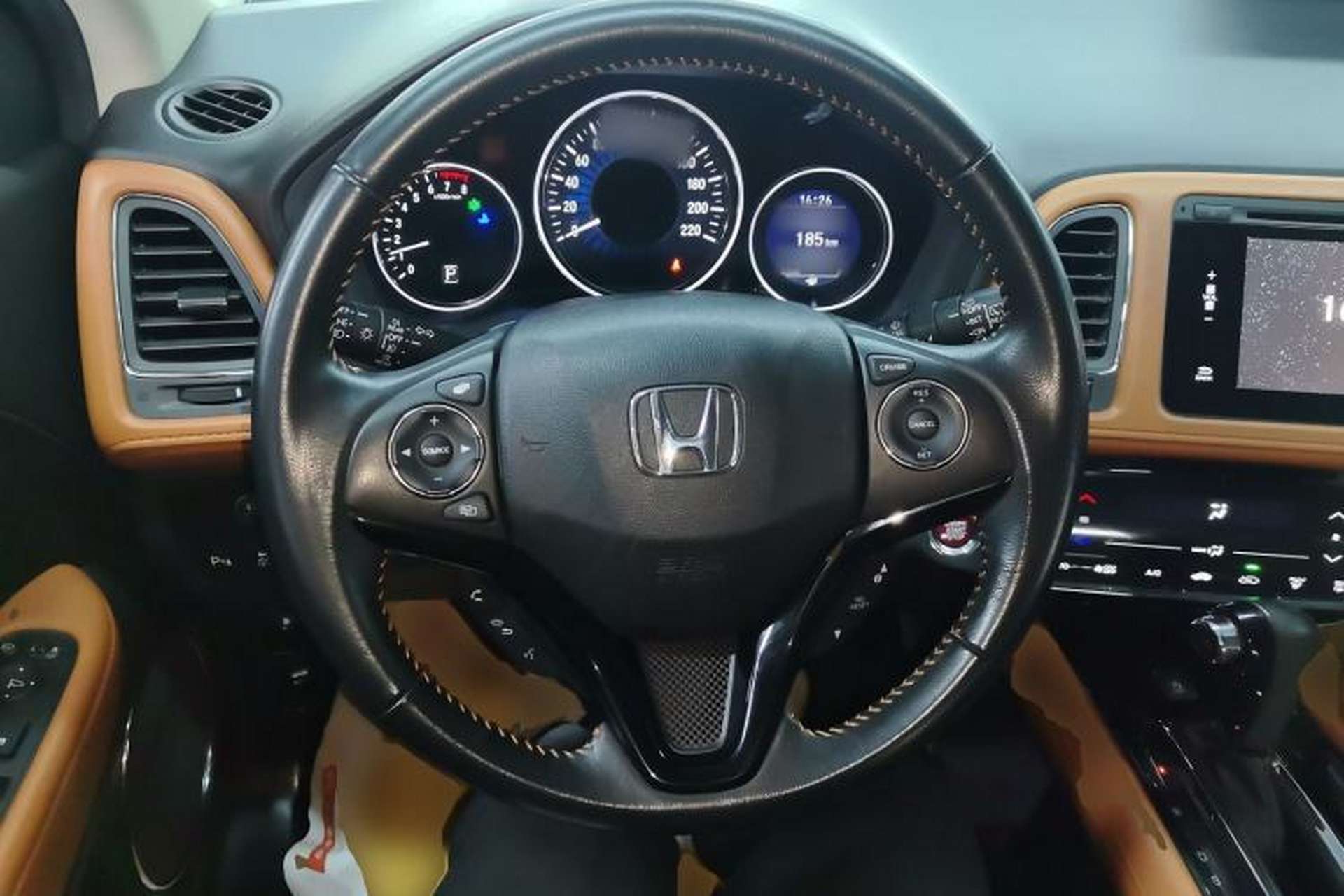 Used Honda Vezel 2015 1.8L CVT 2WD Luxury Model Steering Wheel