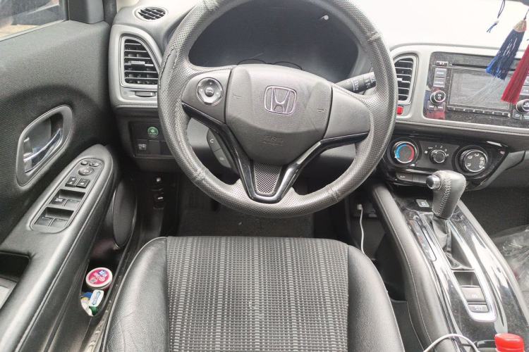 Used Honda Vezel 2015 1.8L CVT 2WD Elite Model Steering Wheel