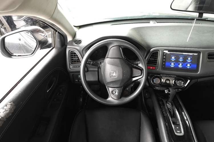Used Honda Vezel 2015 1.5L CVT two-wheel drive Comfort trim Steering Wheel