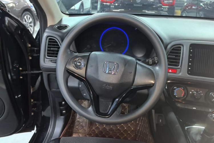 Used Honda Vezel 2015 1.5L manual two-wheel drive Comfort trim level Steering Wheel