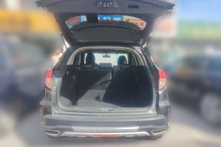 Used Honda Vezel 2015 1.5L CVT two-wheel drive Comfort trim Trunk