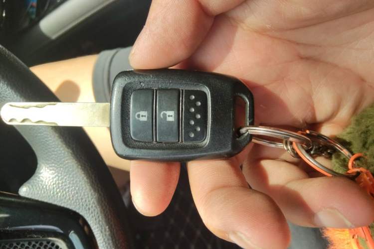 Used Honda Vezel 2015 1.5L CVT two-wheel drive Comfort trim Vehicle Key