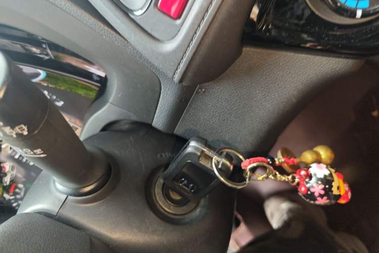 Used Honda Vezel 2015 1.8L CVT 2WD Elite Model Vehicle Key