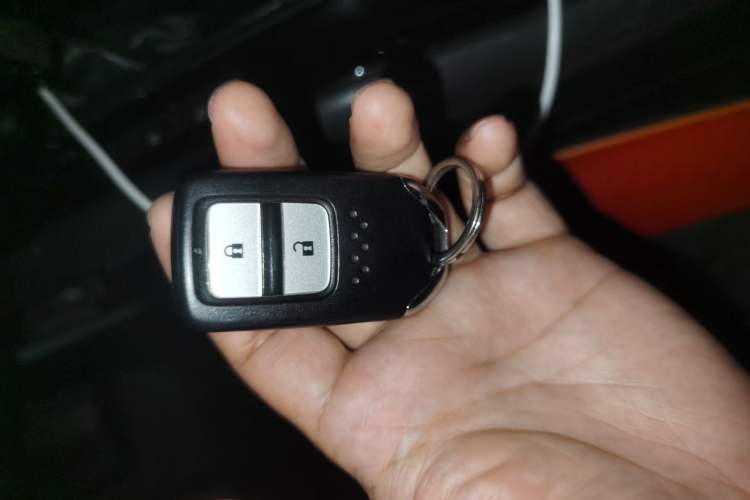 Used Honda Vezel 2015 1.8L CVT 2WD Luxury Model Vehicle Key