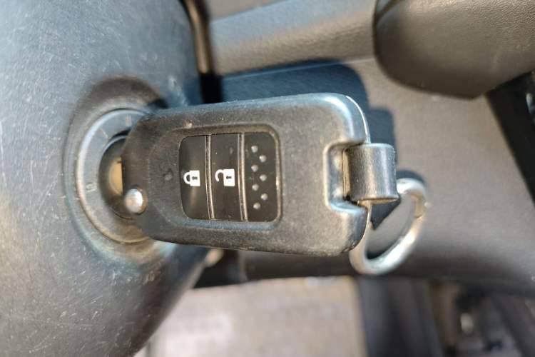 Used Honda Vezel 2015 1.5L manual two-wheel drive Comfort trim level Vehicle Key