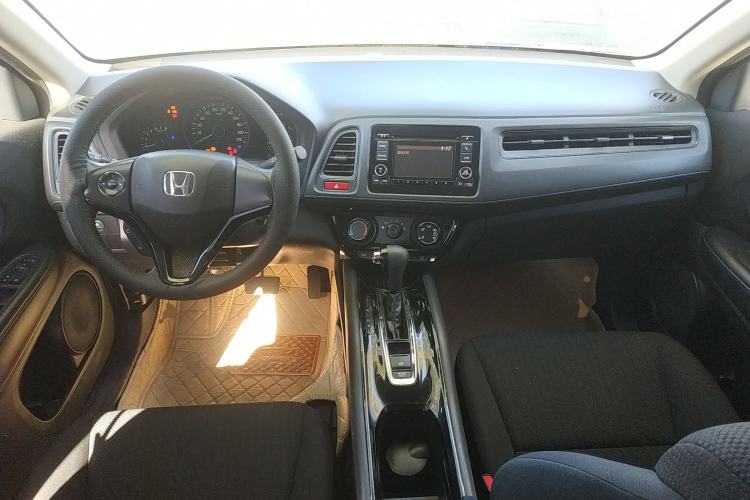 Used Honda Vezel 2015 1.5L CVT two-wheel drive Comfort trim Center Console