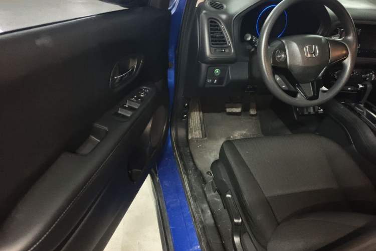 Used Honda Vezel 2015 1.5L CVT two-wheel drive Comfort trim Driver Seat