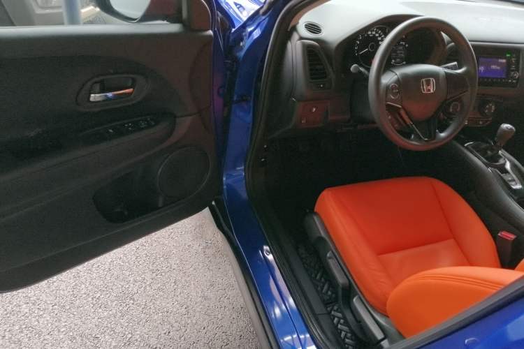 Used Honda Vezel 2015 1.8L Manual Two-Wheel Drive Elite Version Driver Seat