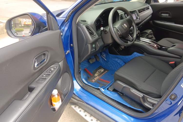 Used Honda Vezel 2015 1.5L CVT two-wheel drive Comfort trim Driver Seat