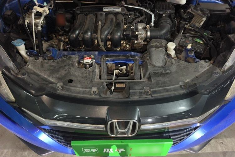 Used Honda Vezel 2015 1.5L CVT two-wheel drive Comfort trim Engine Bay