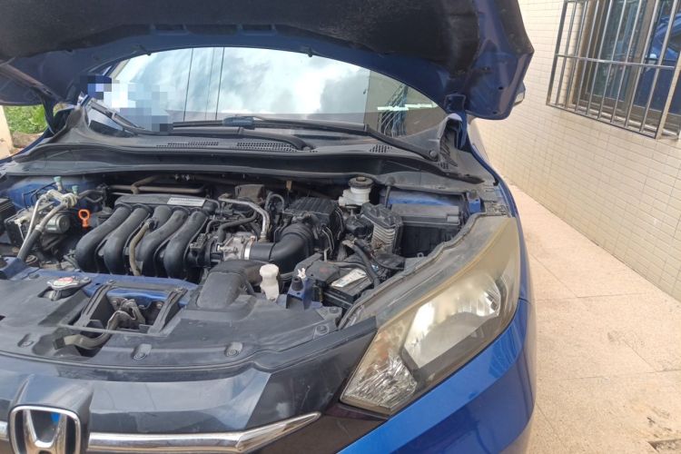 Used Honda Vezel 2015 1.5L CVT two-wheel drive Comfort trim Engine Bay Left