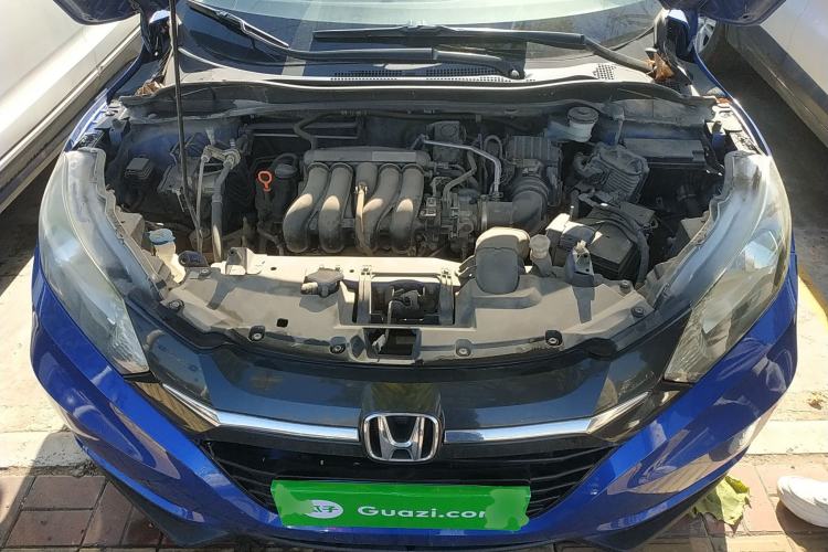Used Honda Vezel 2015 1.5L CVT two-wheel drive Comfort trim Engine Bay