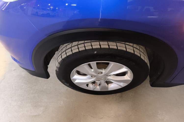 Used Honda Vezel 2015 1.5L CVT two-wheel drive Comfort trim Exterior 3