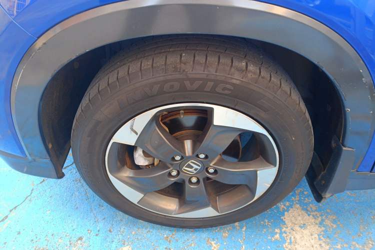 Used Honda Vezel 2015 1.8L CVT Four-Wheel Drive Flagship Model Exterior 7
