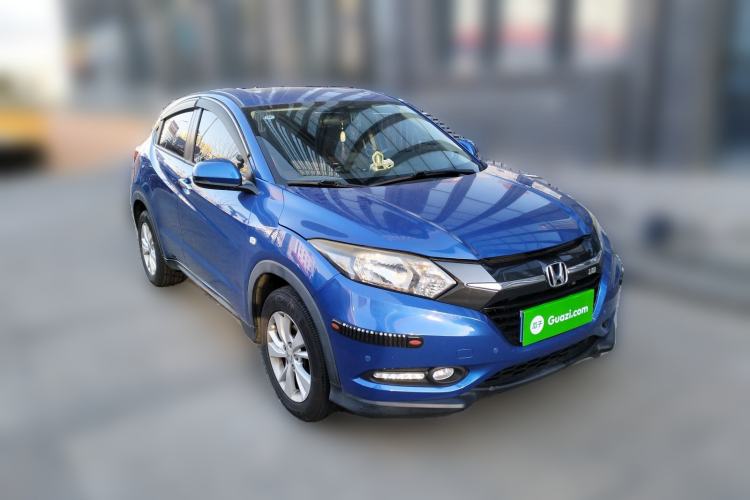 Used Honda Vezel 2015 1.5L CVT two-wheel drive Comfort trim Front Right 45 Deg