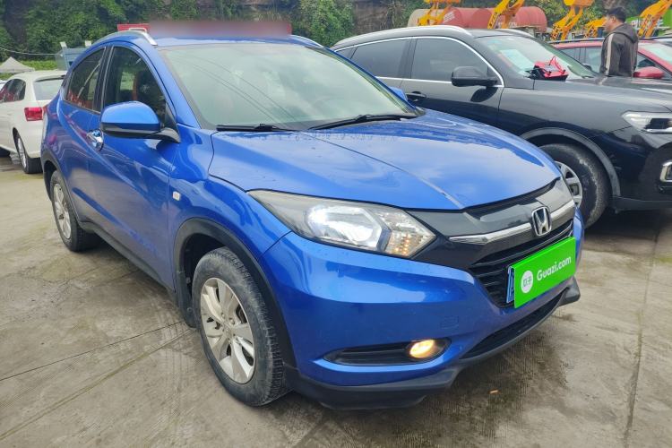 Used Honda Vezel 2015 1.5L CVT two-wheel drive Comfort trim Front Right 45 Deg