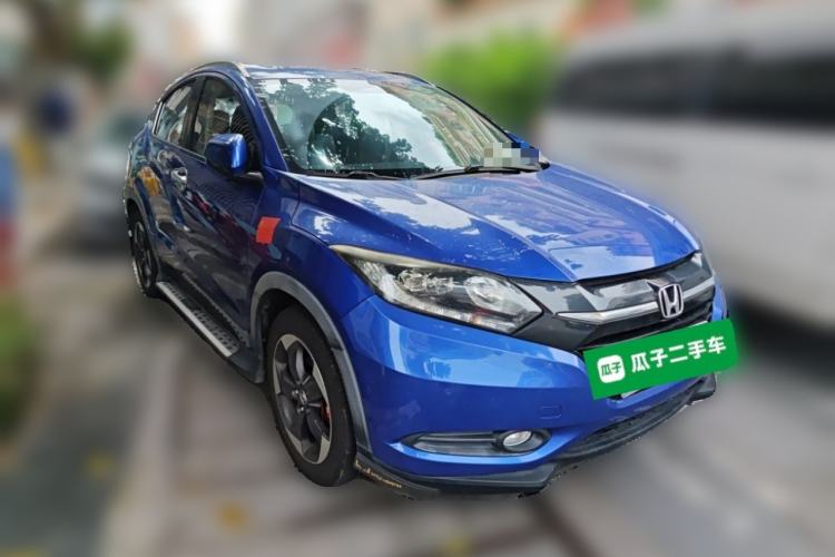 Used Honda Vezel 2015 1.8L CVT 2WD Luxury Model Front Right 45 Deg